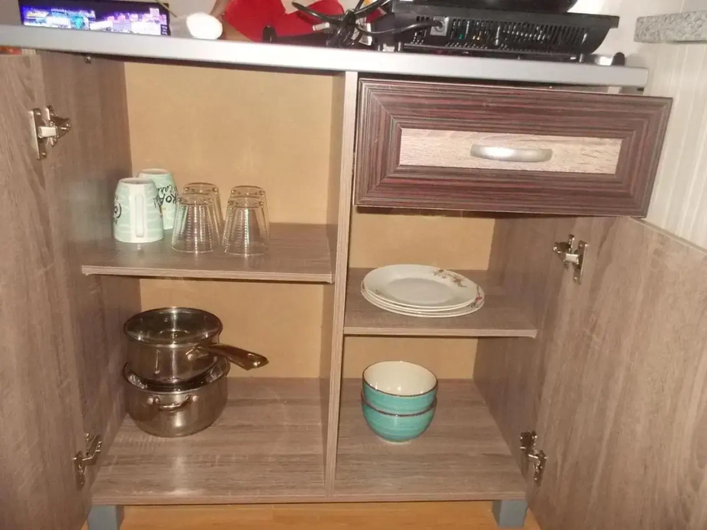 Estien’s cozy condo to stay with kitchen