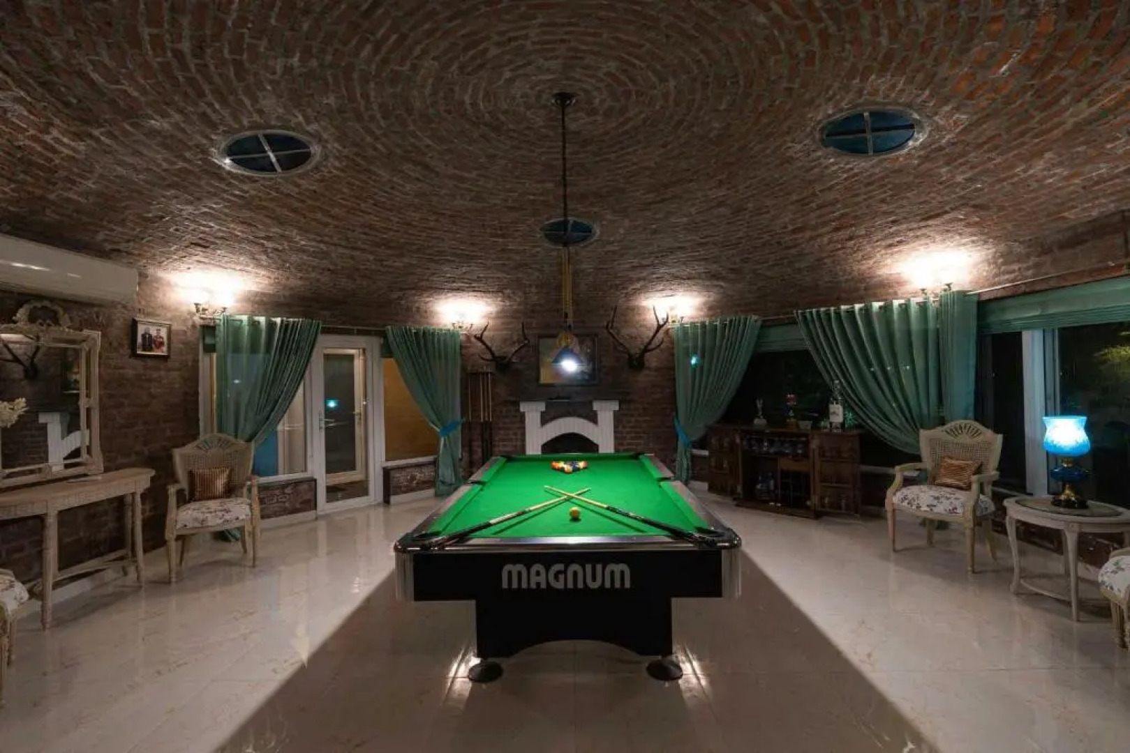 StayVista at Brickwood Hill with Outdoor Infinity Pool & Jacuzzi