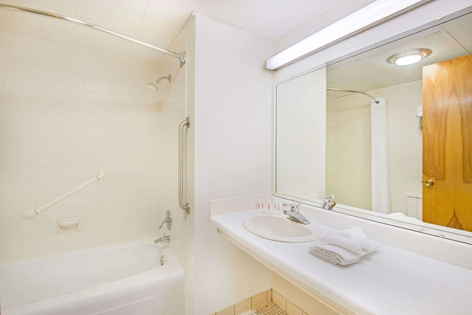 Baymont by Wyndham Sandusky