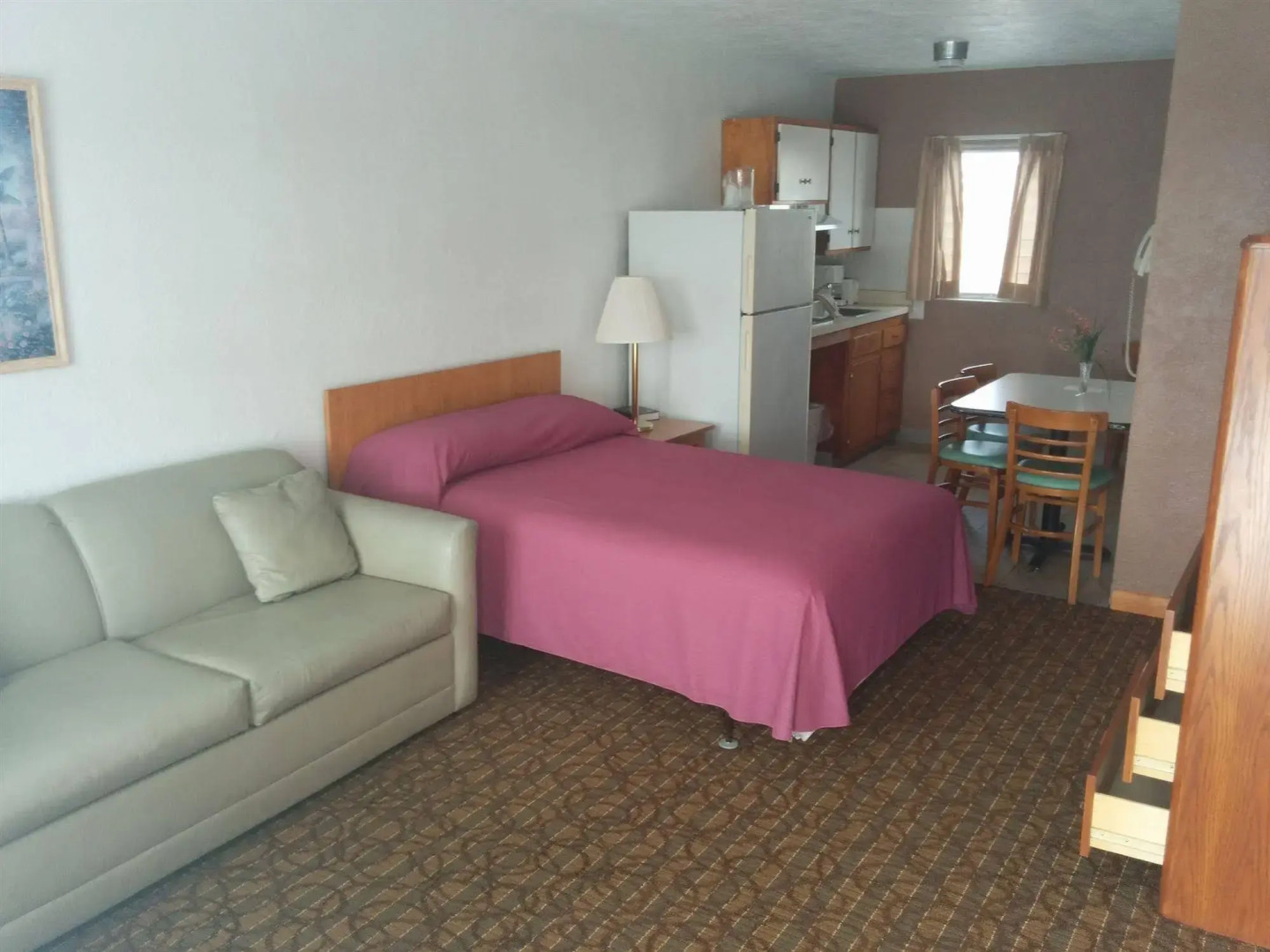 Pink Champagne Motel