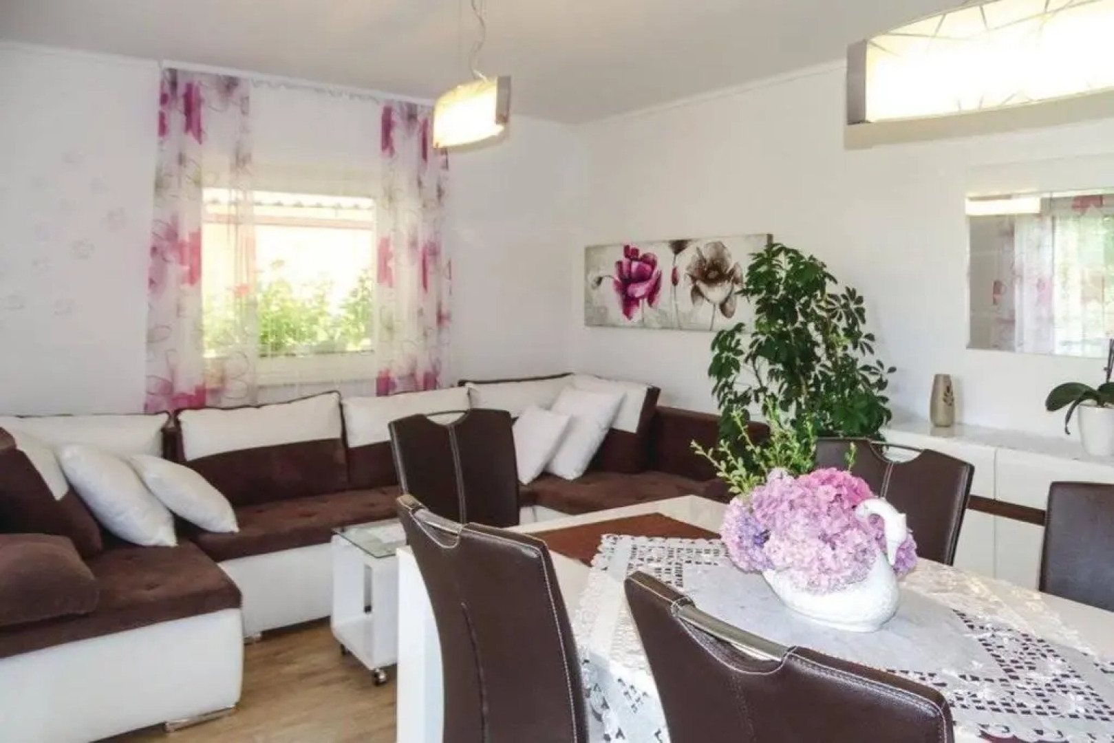 Villa Cujez With Sauna And Pool