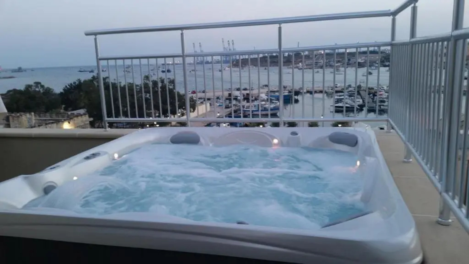 Seagull Penthouse Marsaxlokk