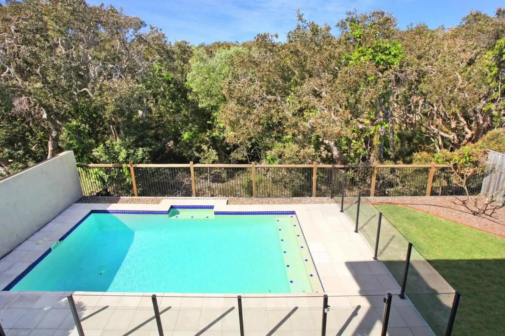 15 Wave Crescent Mount Coolum - Pet Friendly, WIFI, Foxtel, Linen Included