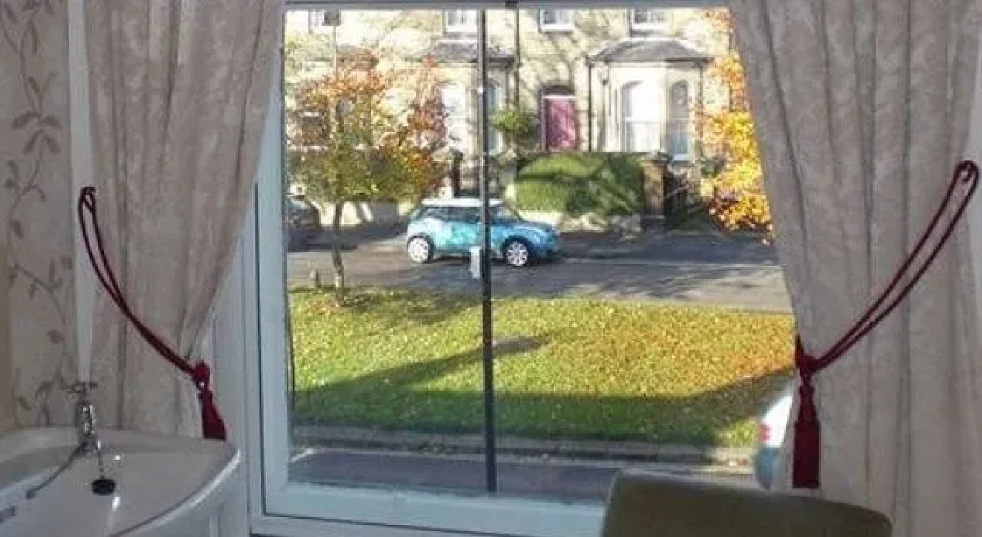 Strathmore Lawn East - Guest house