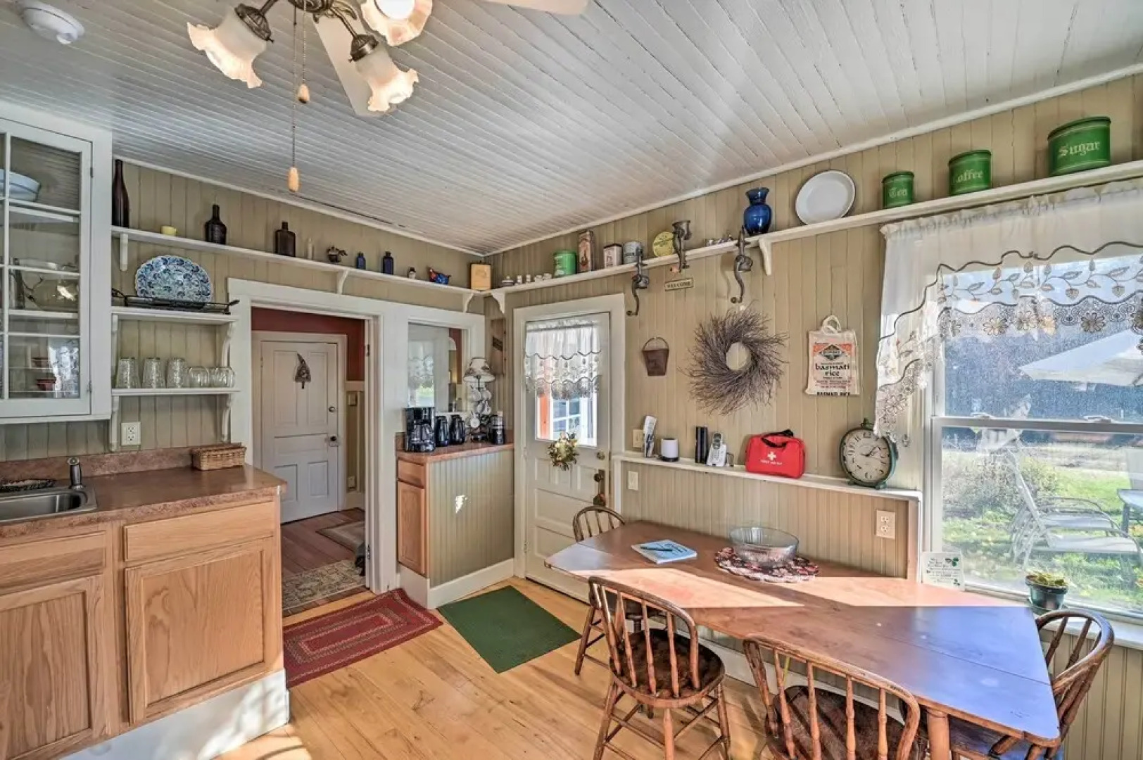 10 Mi to Gore Mountain: Home in Adirondack Park