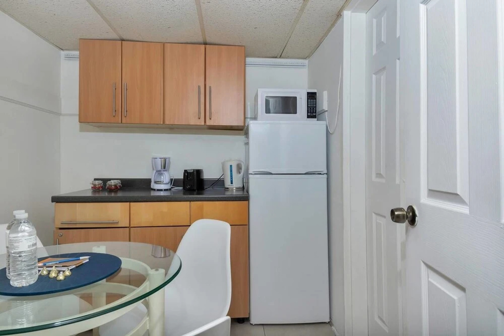 Lovely Little Studio With Pool, Hallandale Beach:)