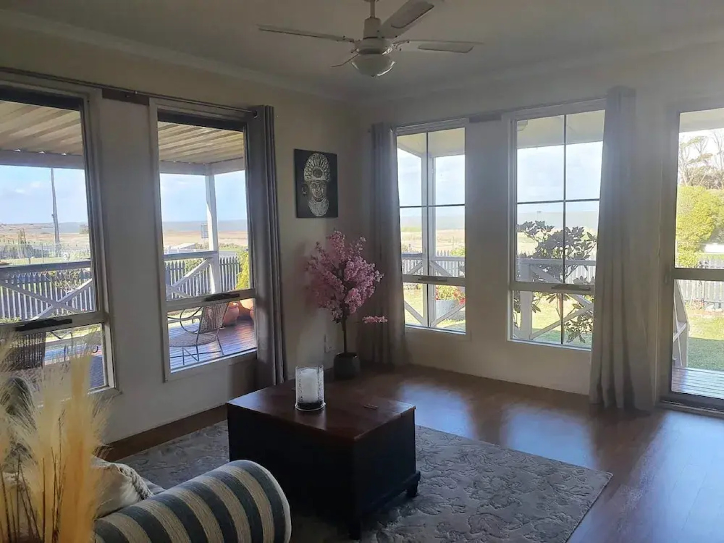Milang Lakefront Retreat