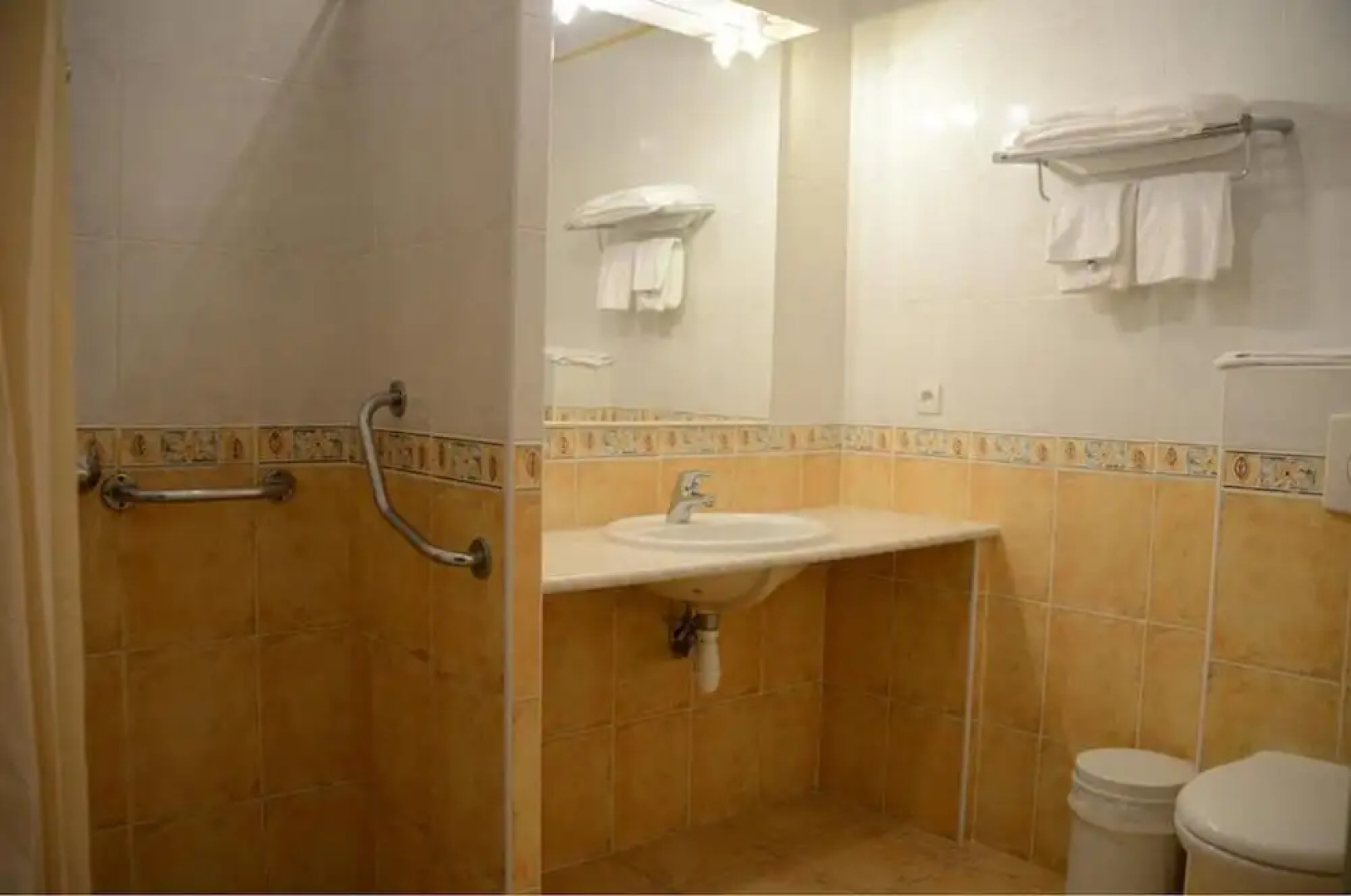 Hôtel Arena Restaurant Le Refuge