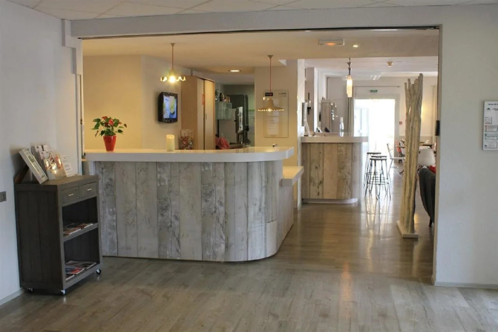 Hotel Kyriad Lyon Est - Bron Eurexpo Le Cottage