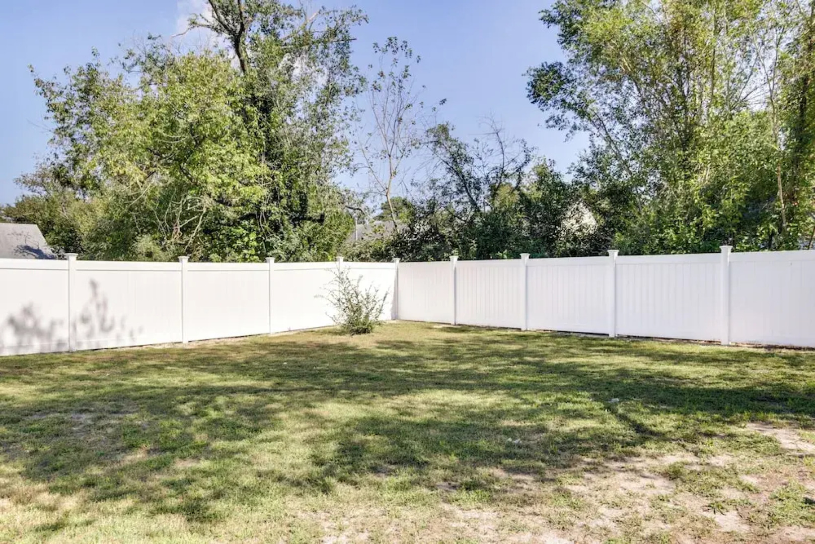 Updated Home - Walk to Salisbury University!