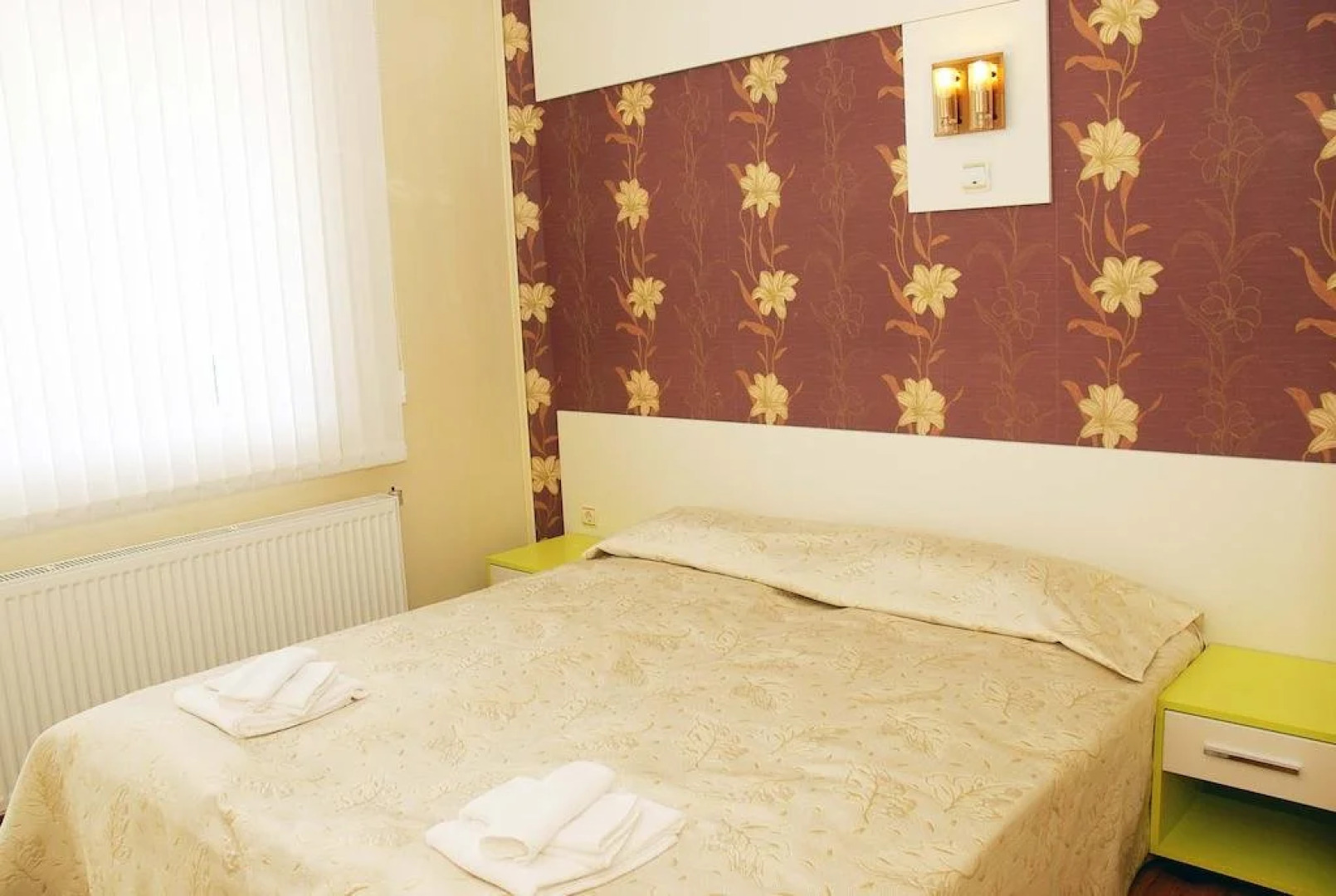 Семеен хотел Виа Лакус