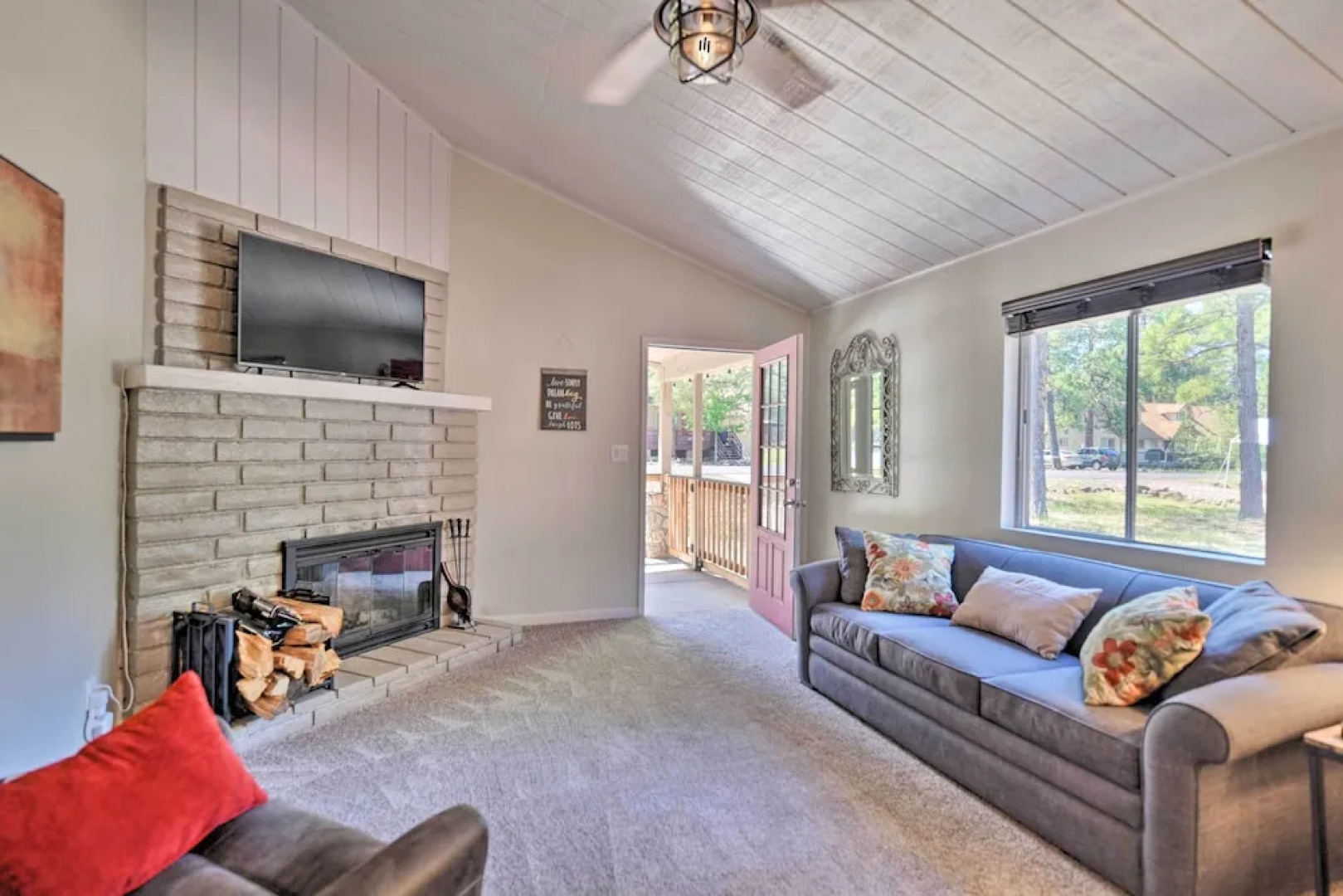 Coconino National Forest Home W/deck & Yard!