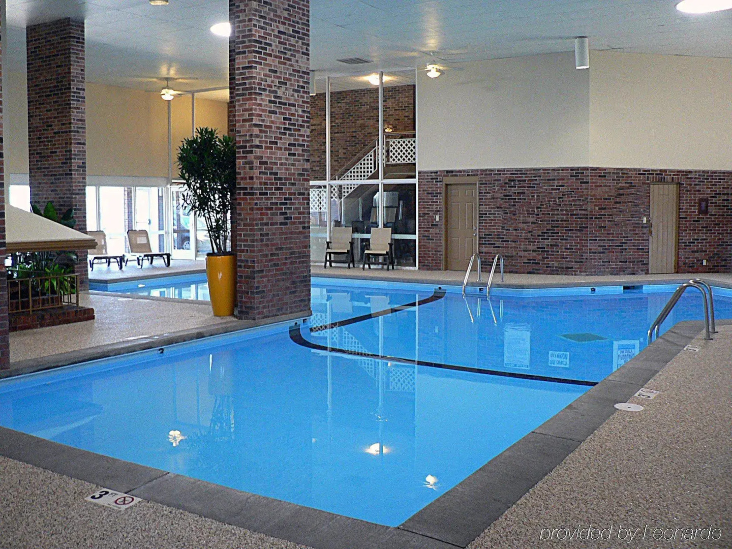 Country Inn & Suites by Radisson, Woodbury, MN