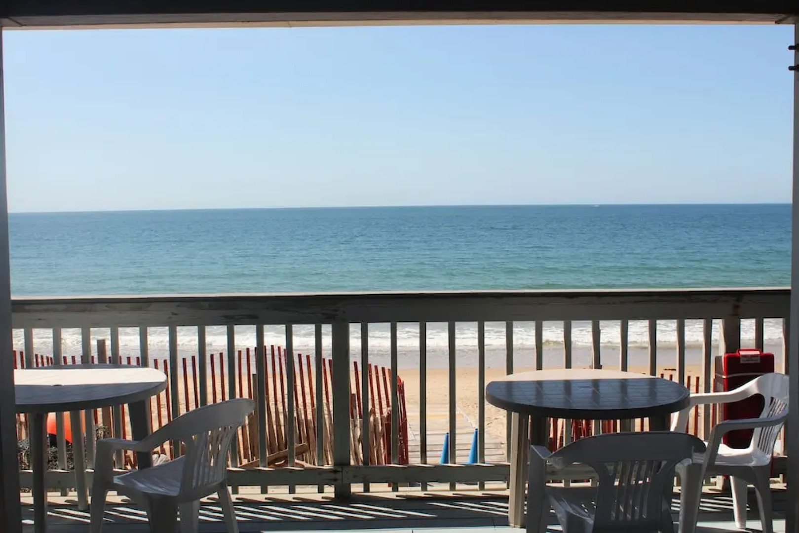 Sandcastle Beachfront Inn