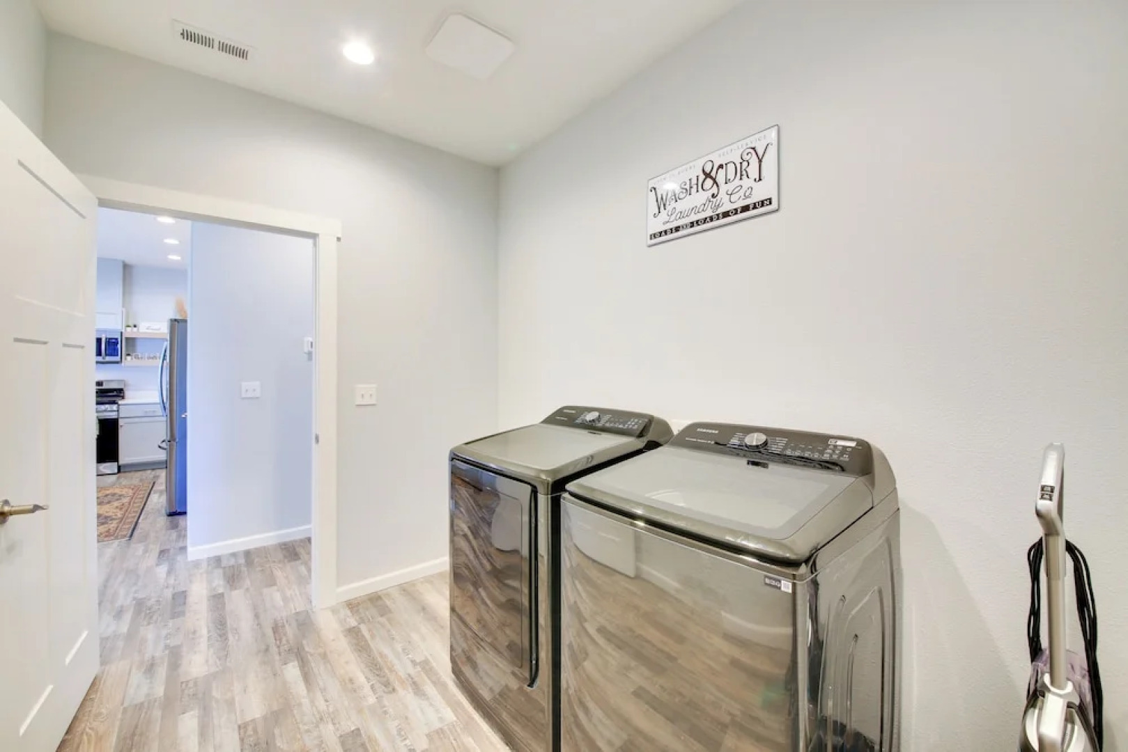 3 Mi to Lake Pend Oreille: Home w/ Deck & Yard