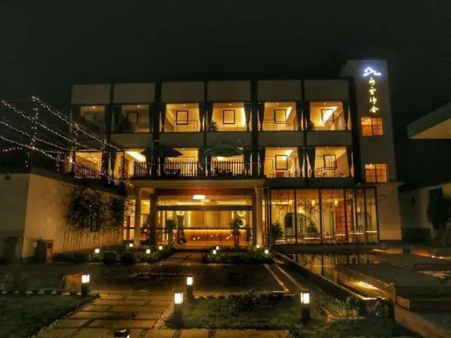 Shuiyun Jingshe Hot Spring Hotel (Xinfeng Meikeng)