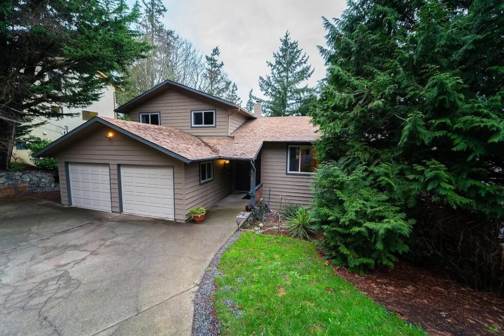 Serene Escape Family Home on Triangle Mountain