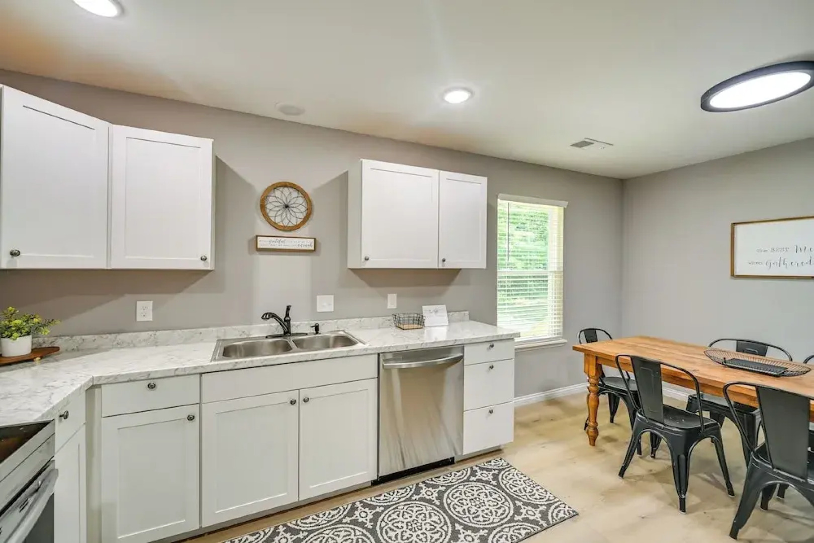 Serene Dry Ridge Vacation Rental w/ Nearby Fishing