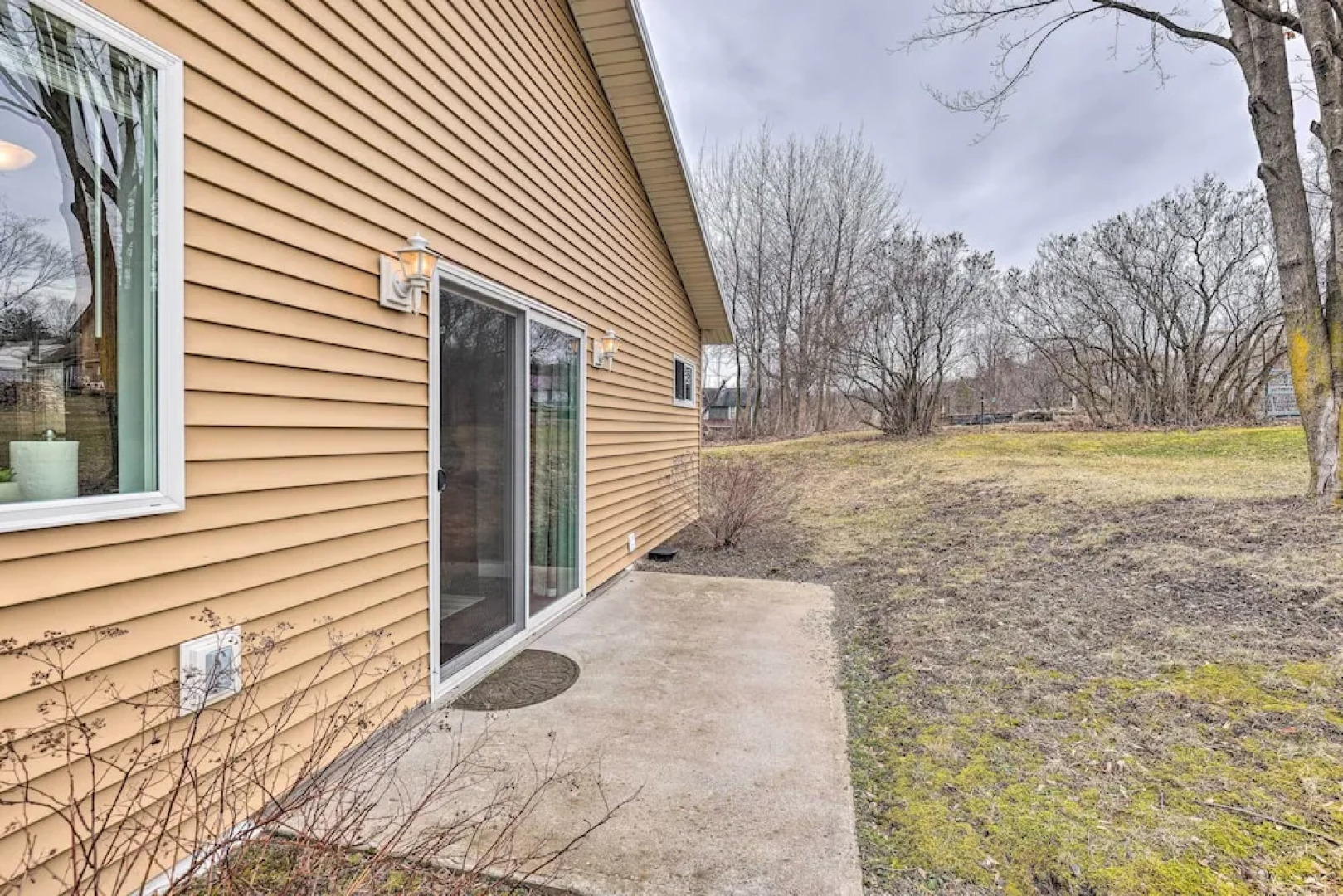 Lovely Finger Lakes Vacation Home Near Seneca Lake