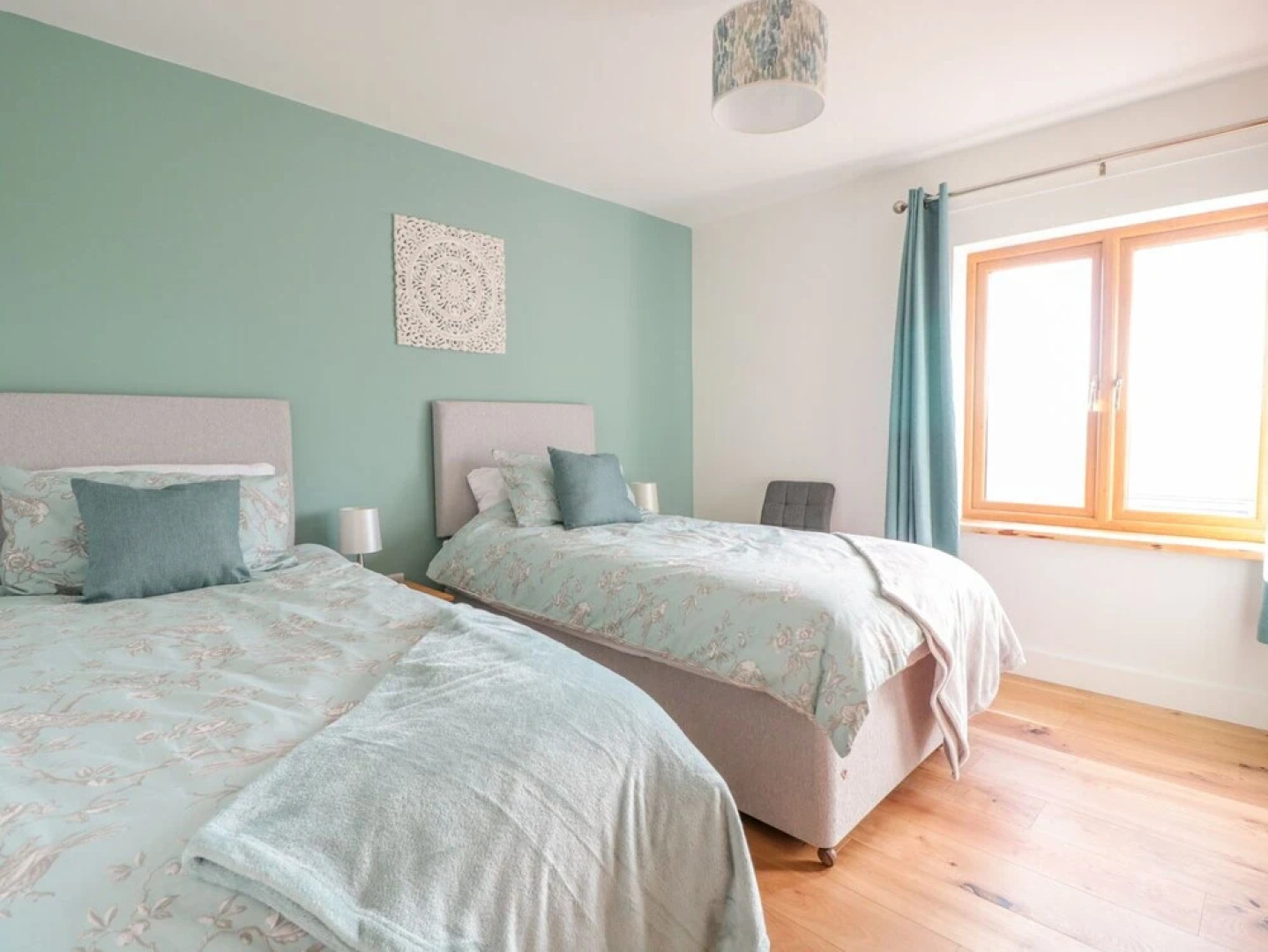 Lundy Lodge - Begwyns View