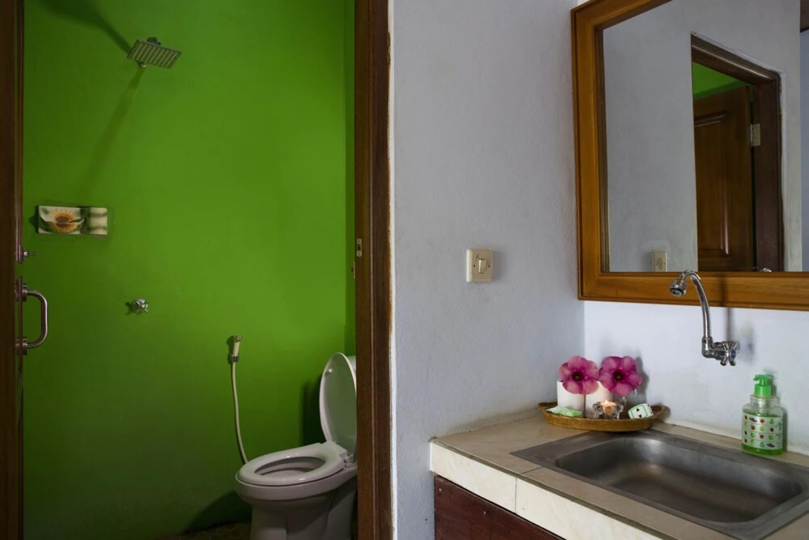 Van Santri Homestay Pemuteran