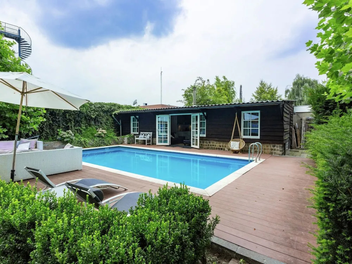 Luxury 12 Person Villa near Golf Course in Helmond