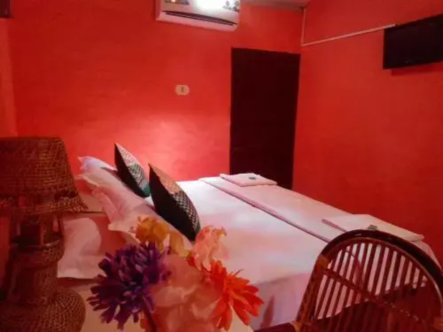 Roomys Nest Ashtamudi Homes