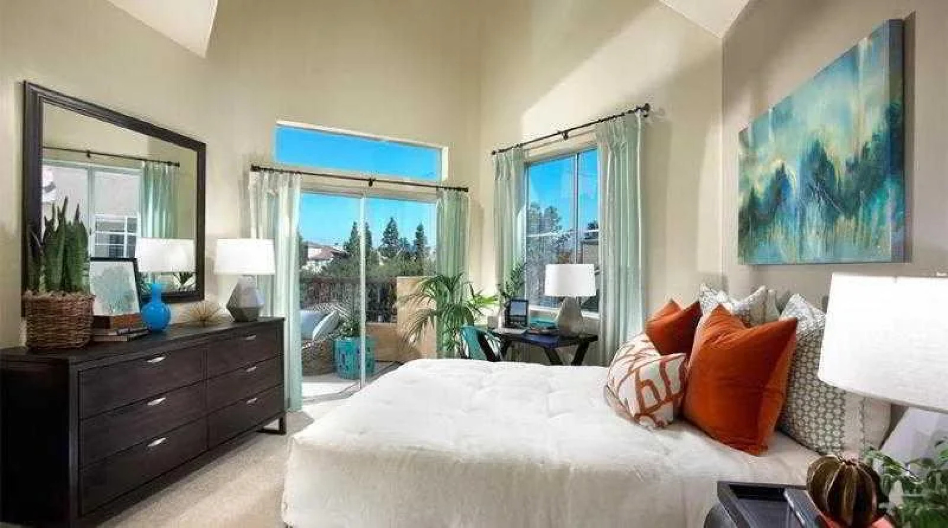 Sunshine Suites - La Jolla