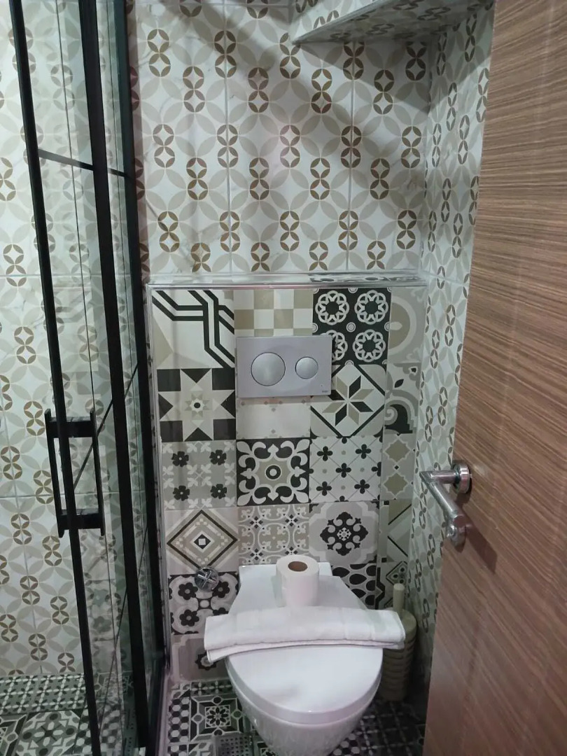 The Nar Suit & Apart