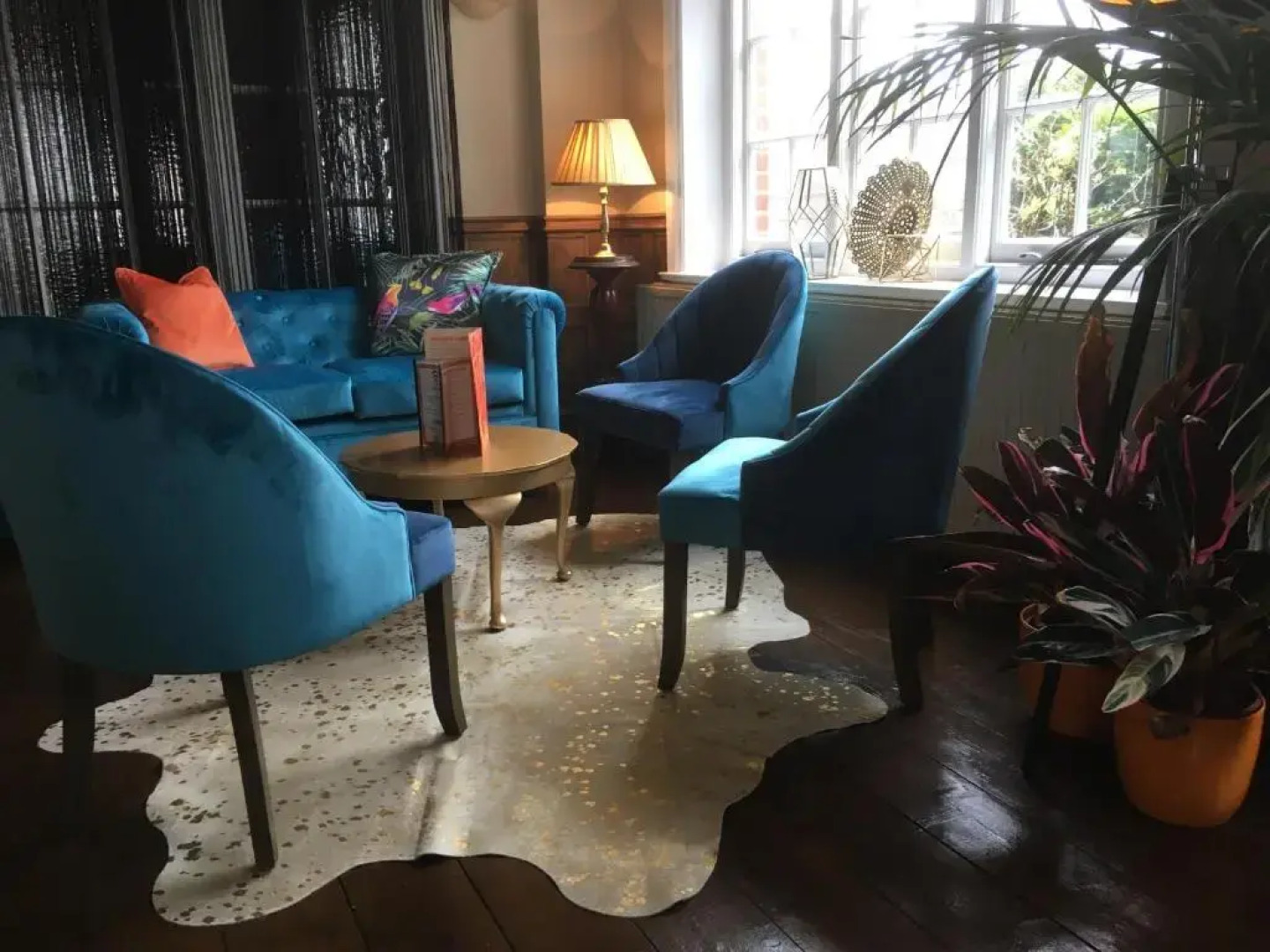 Virginia Court Hotel