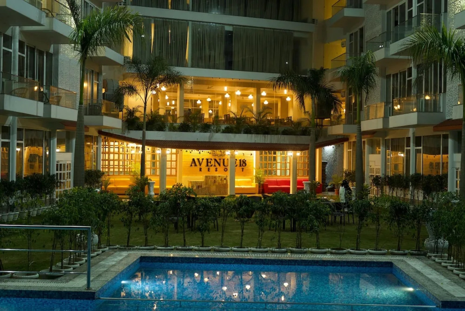Avenue 18 Resort
