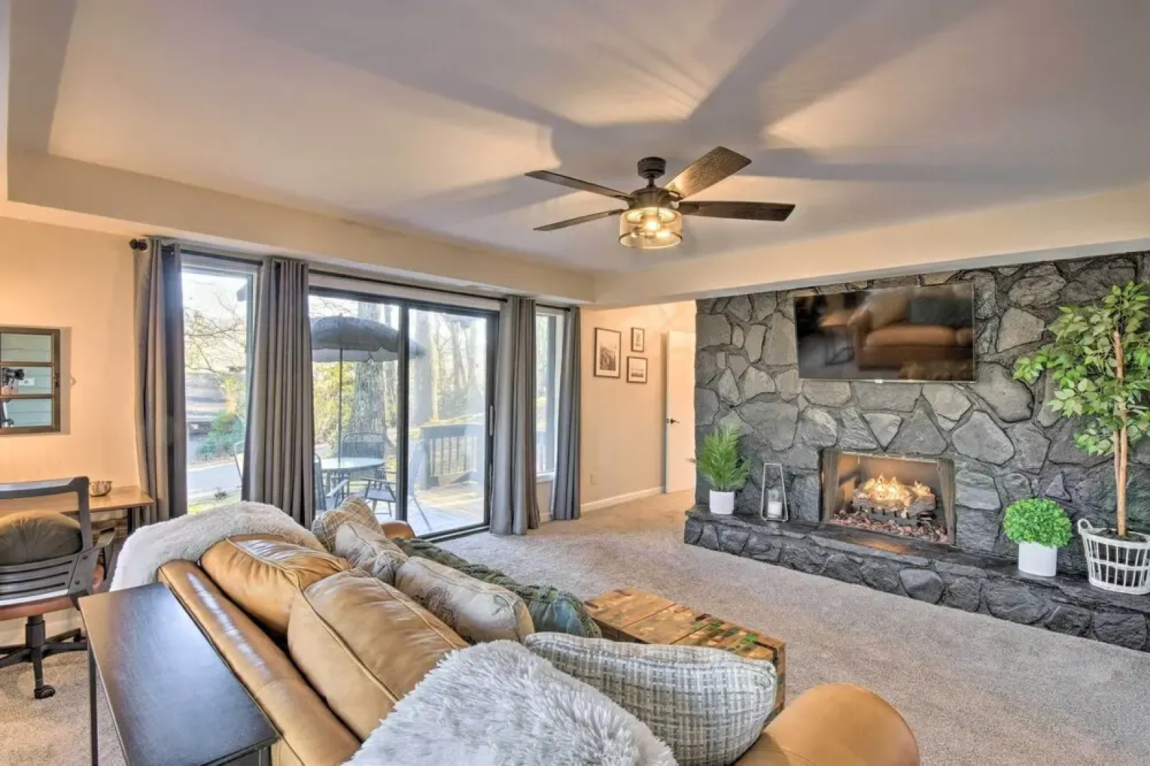 Spacious & Newly Remodeled A-frame w/ 2 Decks