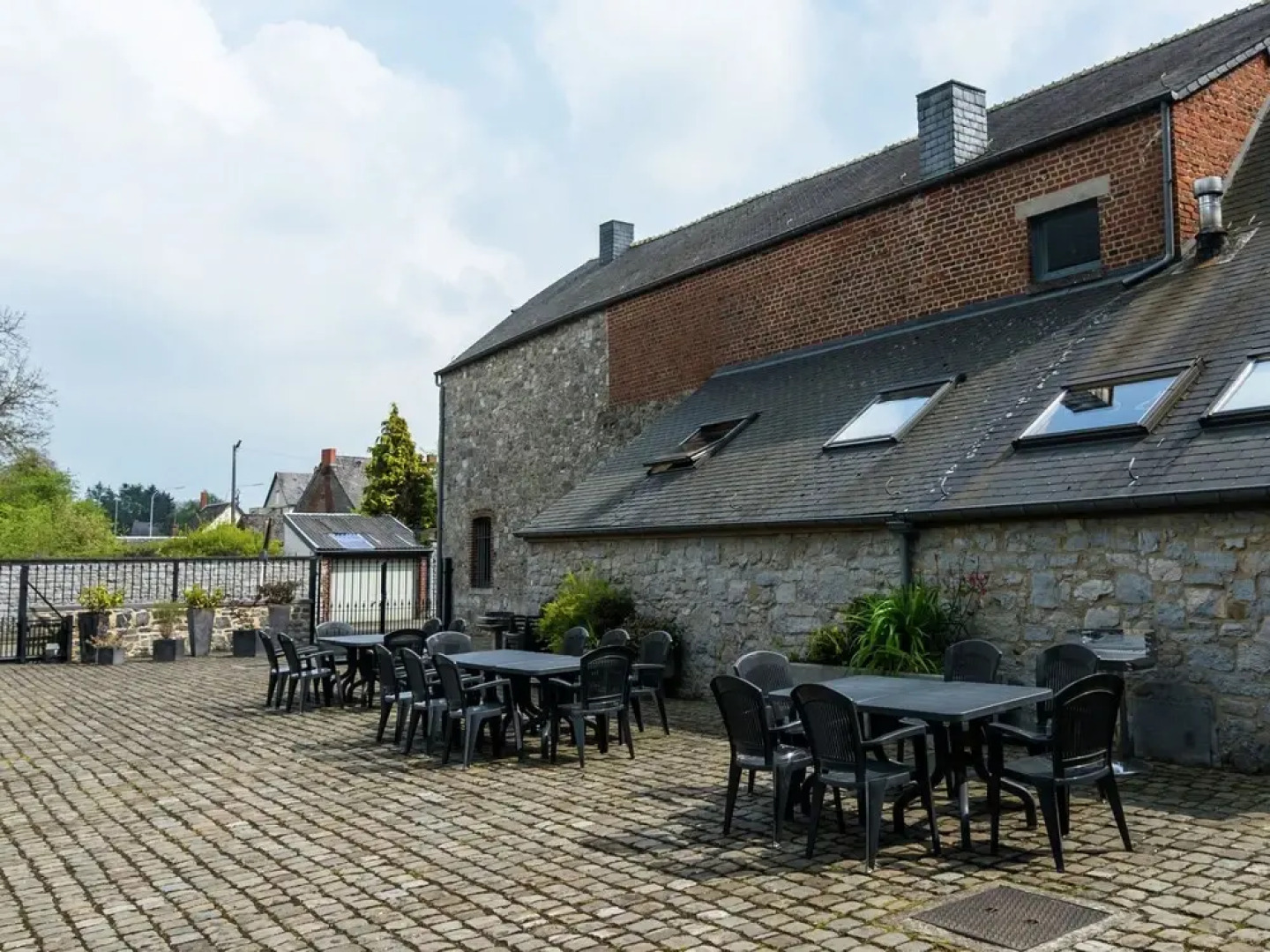 A Cottage Rich in History in Macon