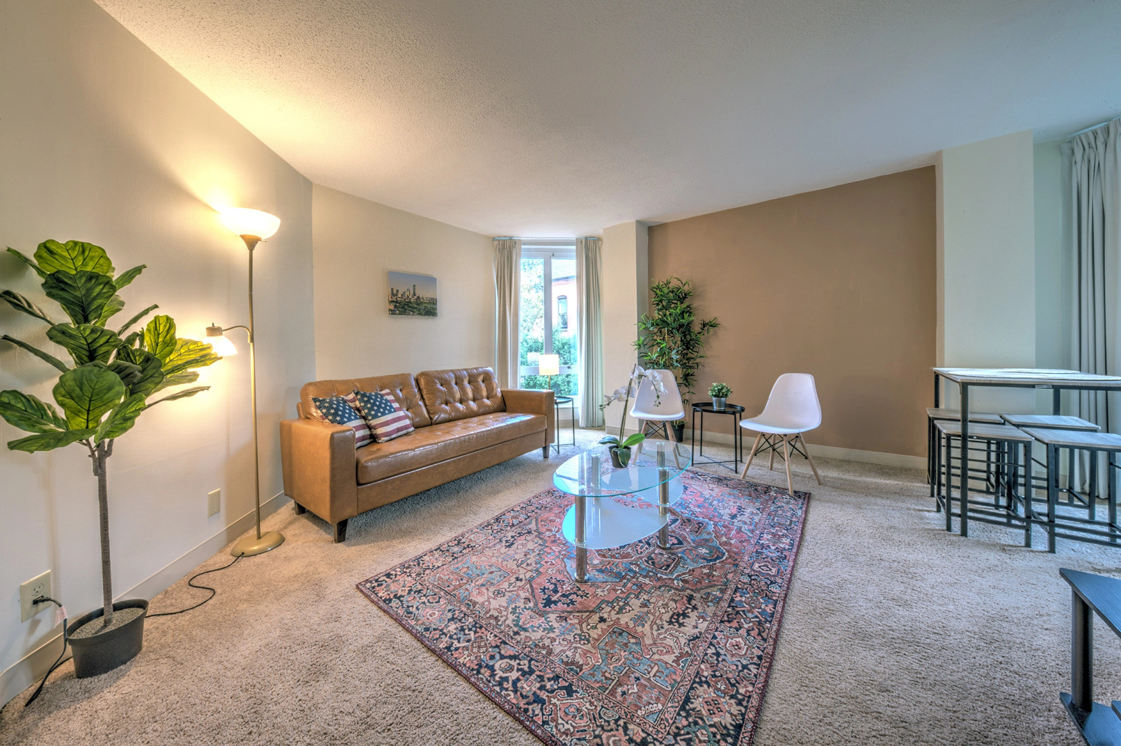 Gorgeous Apt With Dedicated Flex-cation Office Space!