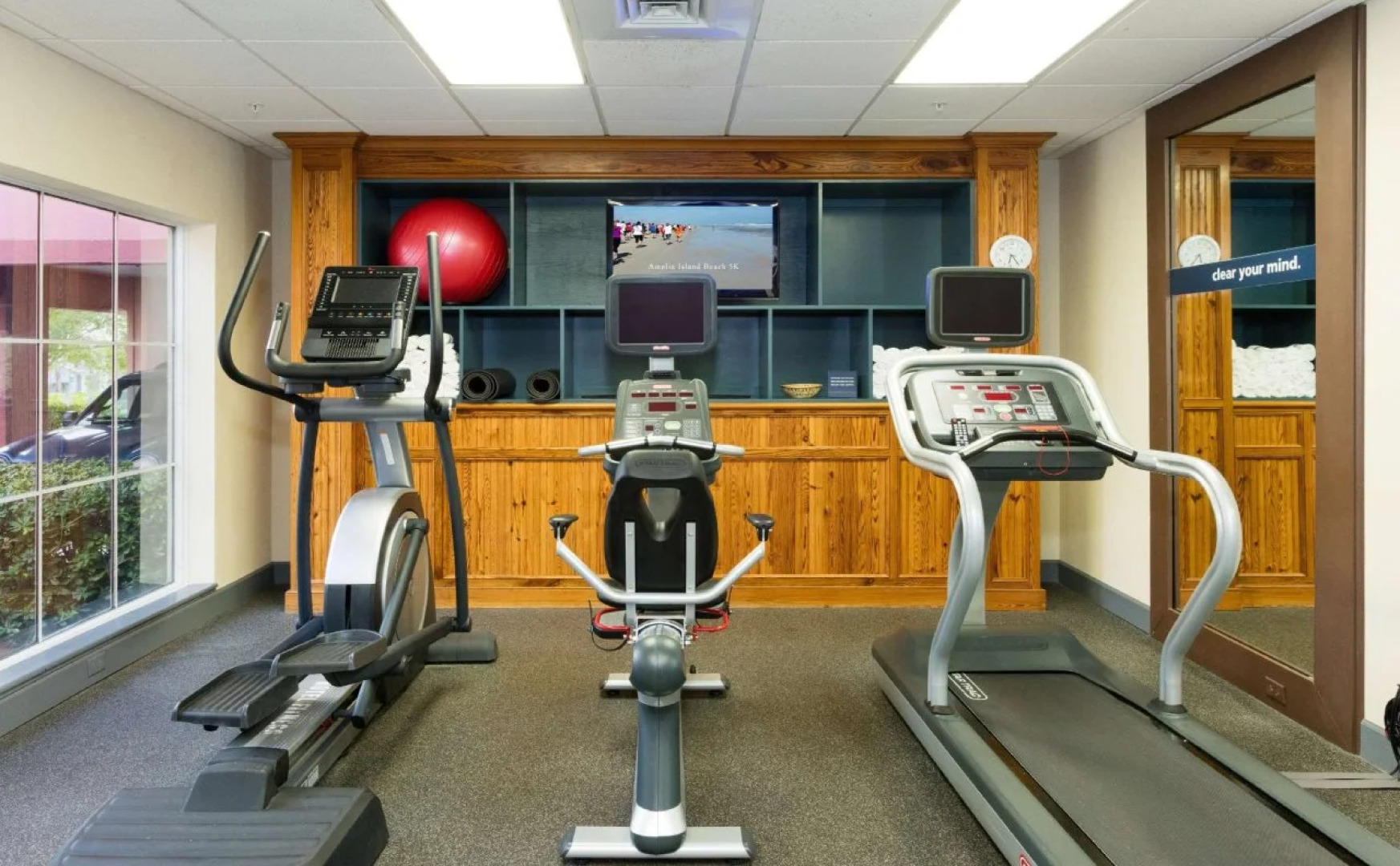 Hampton Inn and Suites Amelia Island Historic Harbor Front