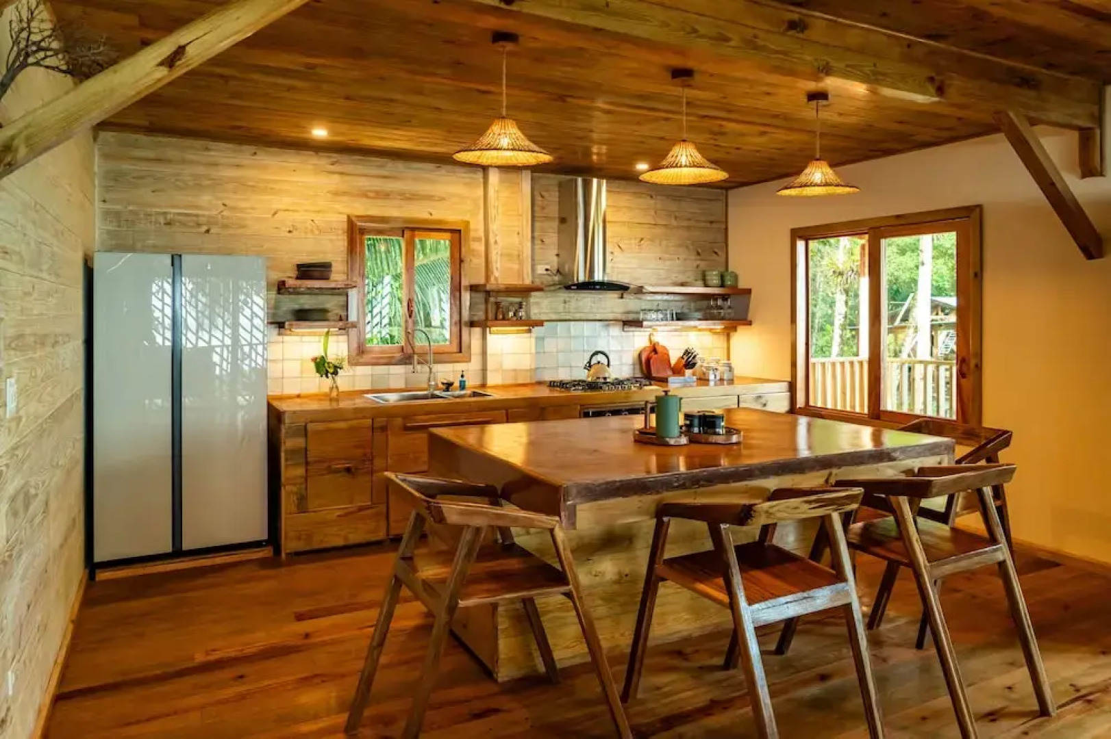 Casa Cayuco Eco-Adventure Lodge