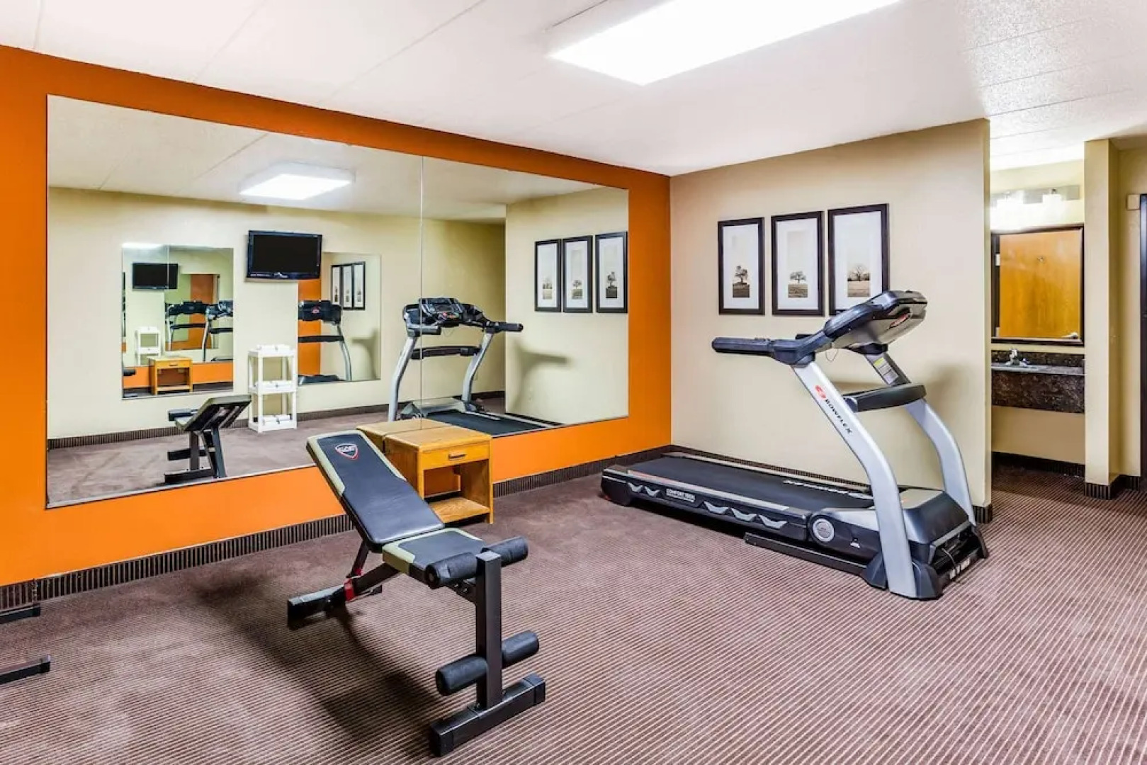 Americinn - Menomonie