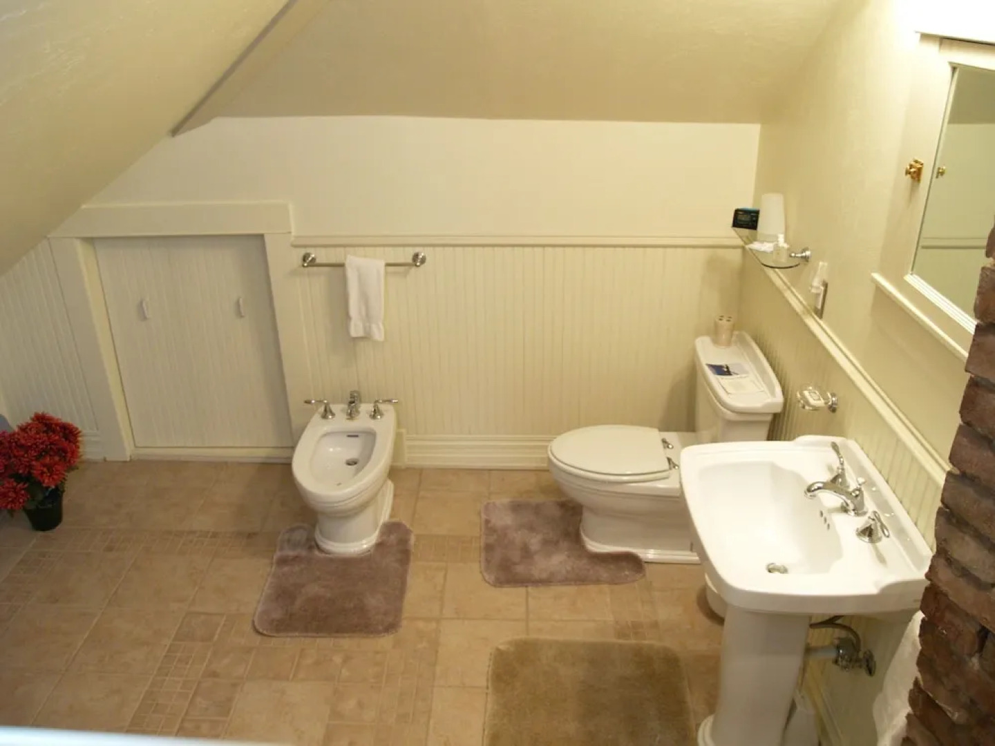 Alaskas Capital Inn Bed & Breakfast