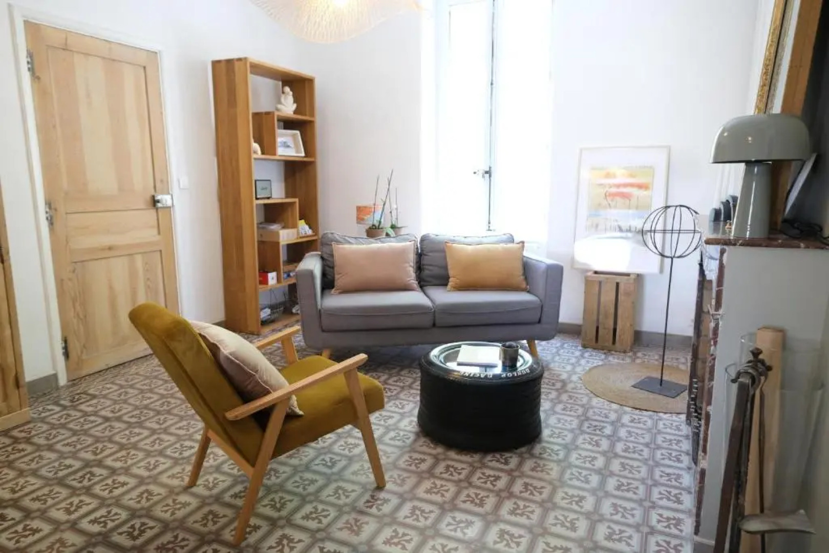 LS6-359 CASTEU Très belle Maison de maitre en plein cœur du village de Barbentane, proche d'Avignon, 12 couchages