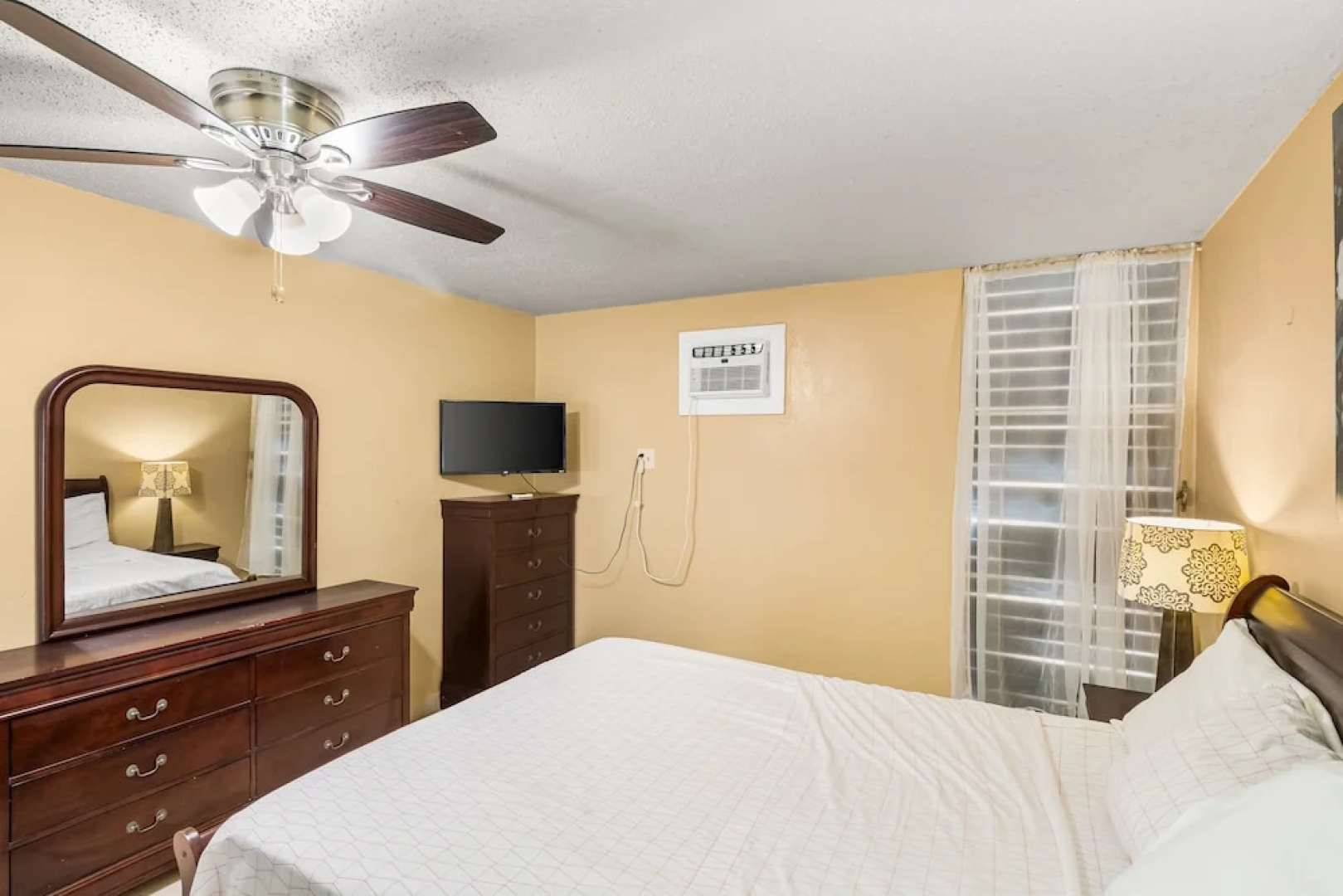 Caribbean View 1 Bedroom Condo by RedAwning