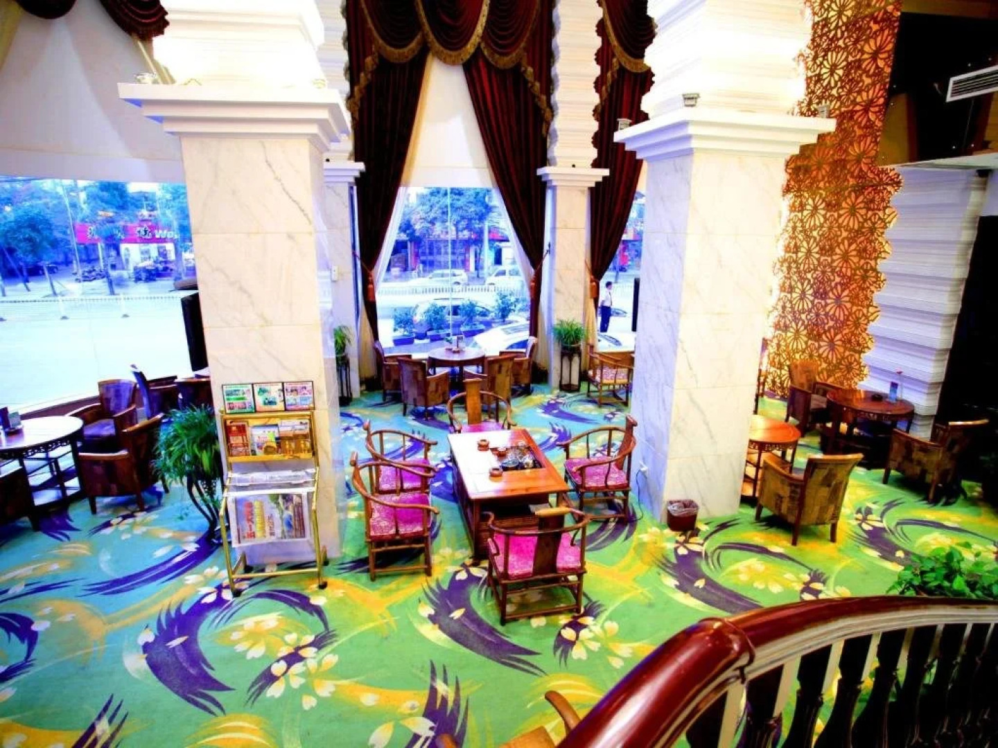 Dongxing Donghai Hotel