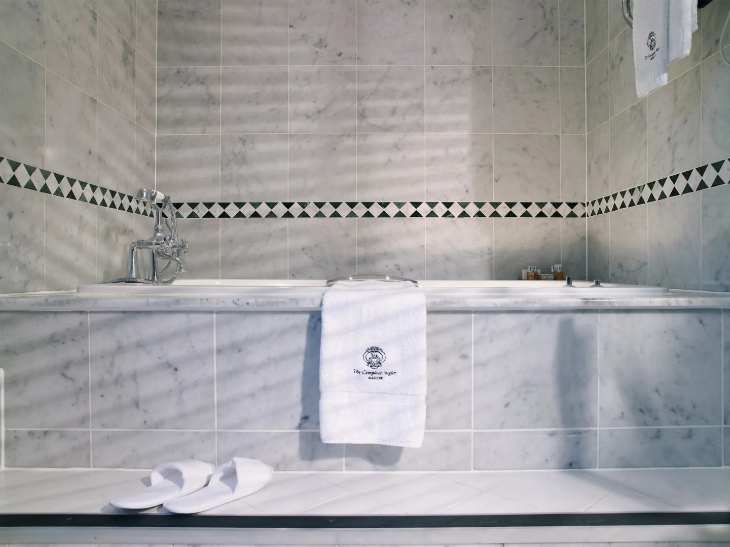 Macdonald Compleat Angler