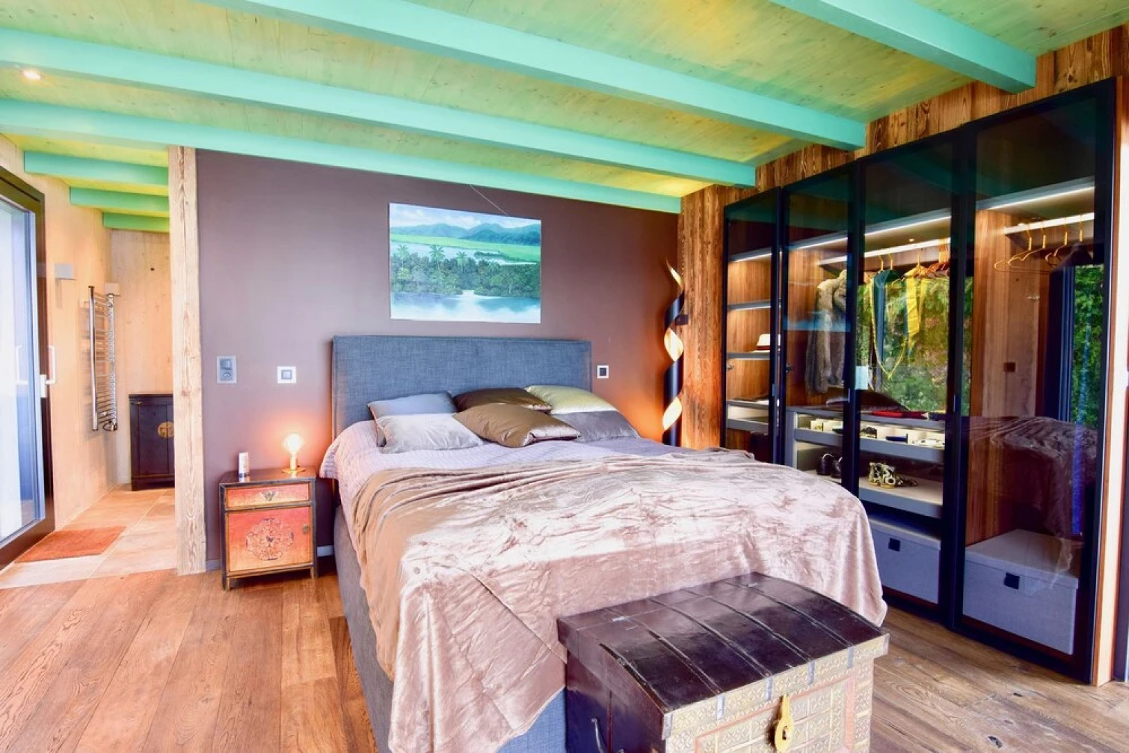 NEW 3BD Luxury Villa on the Geneva Lake