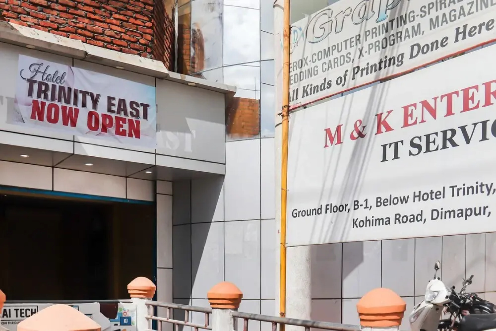 OYO 41953 Hotel Trinity East