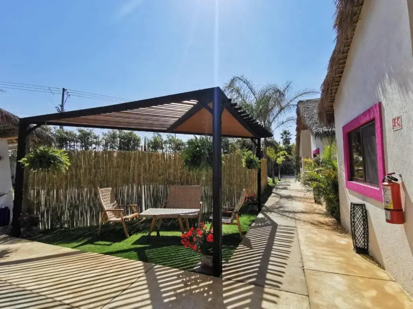 Casa Flores Hotel & Spa