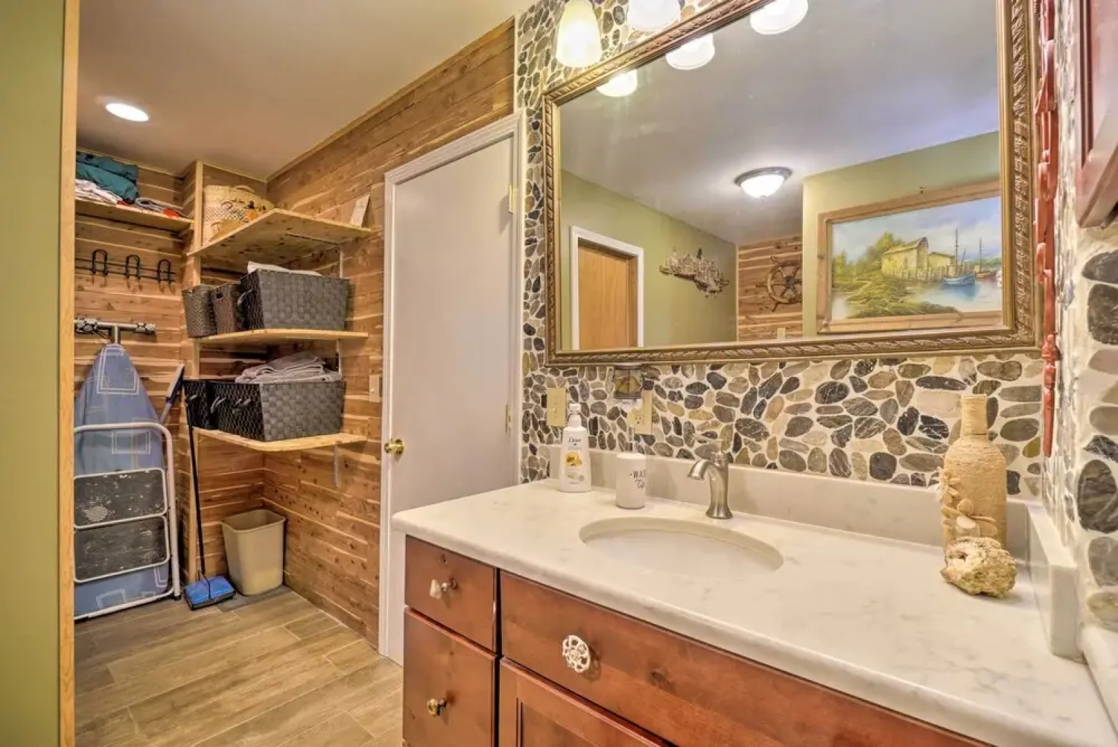 Updated Buckeye Lake Retreat w/ Game Room!