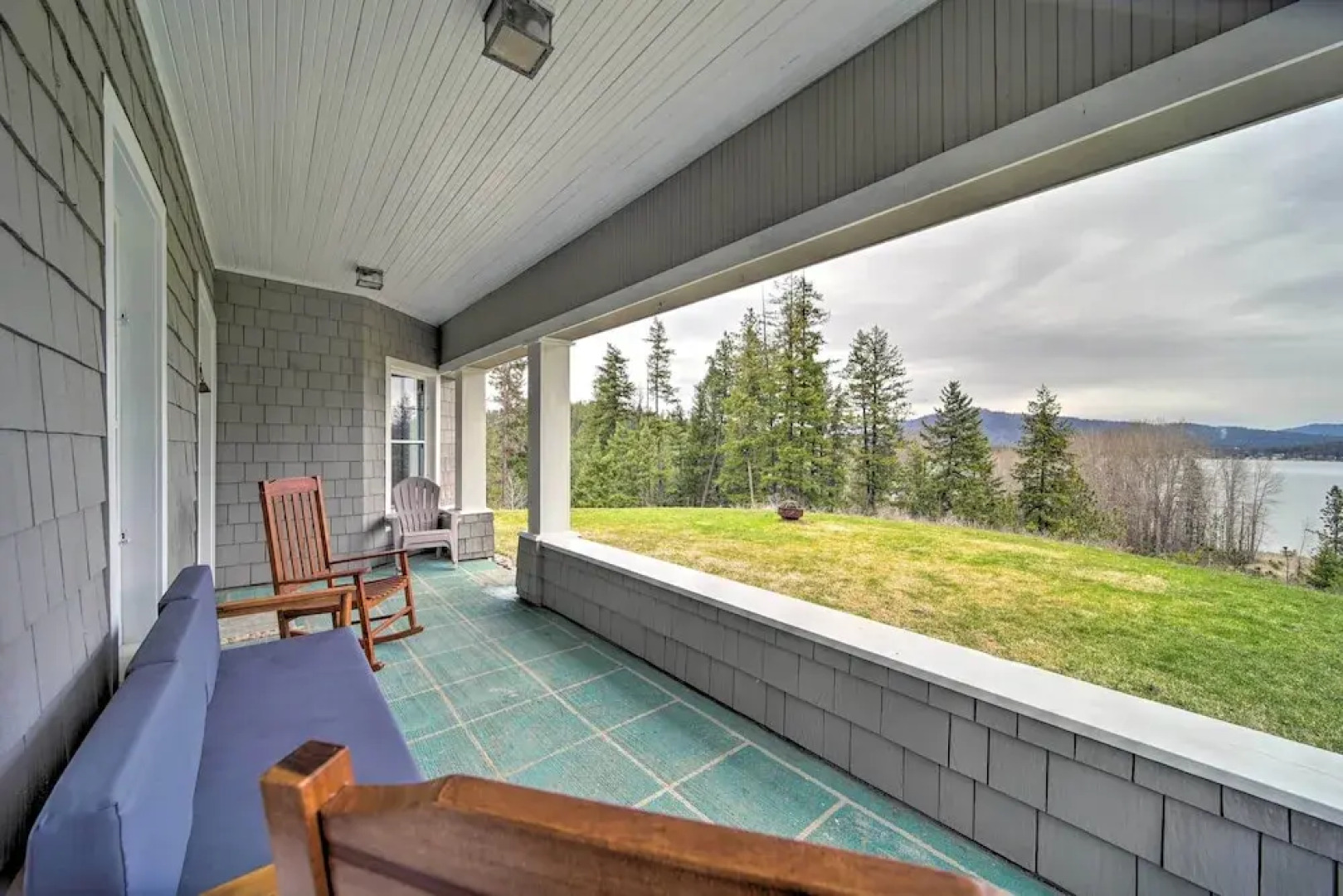 Scenic Loon Lake Adventure Retreat w/ Dock!