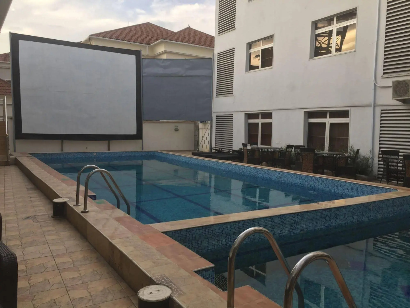 Springpark Yaad Hotel