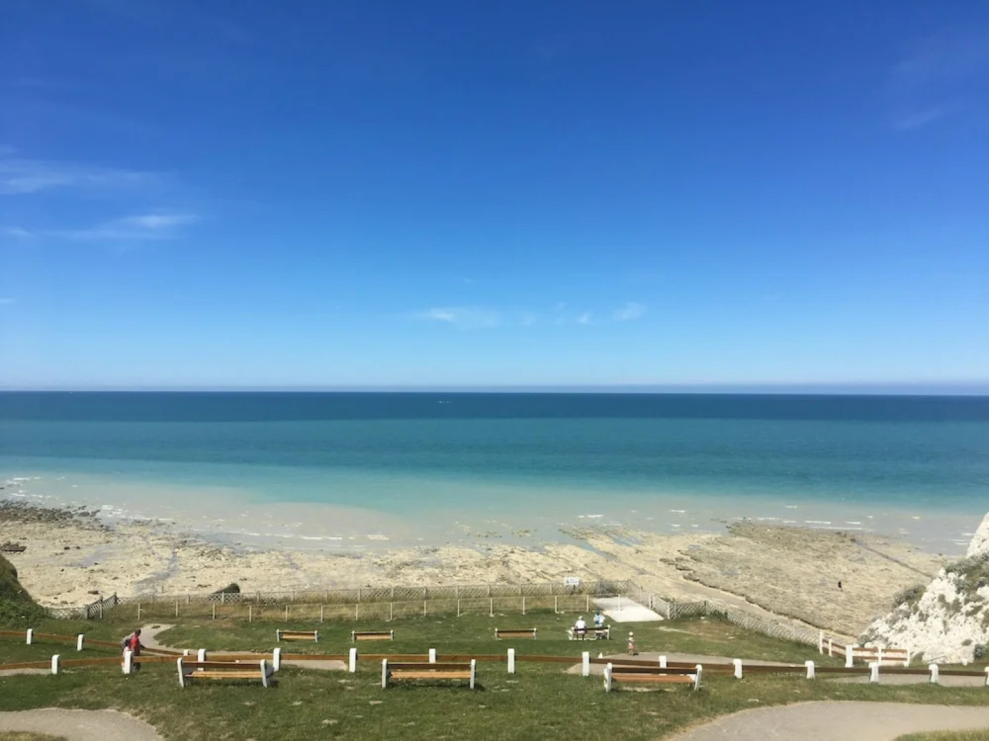 Authentic wooden holiday home in peaceful green surroundings