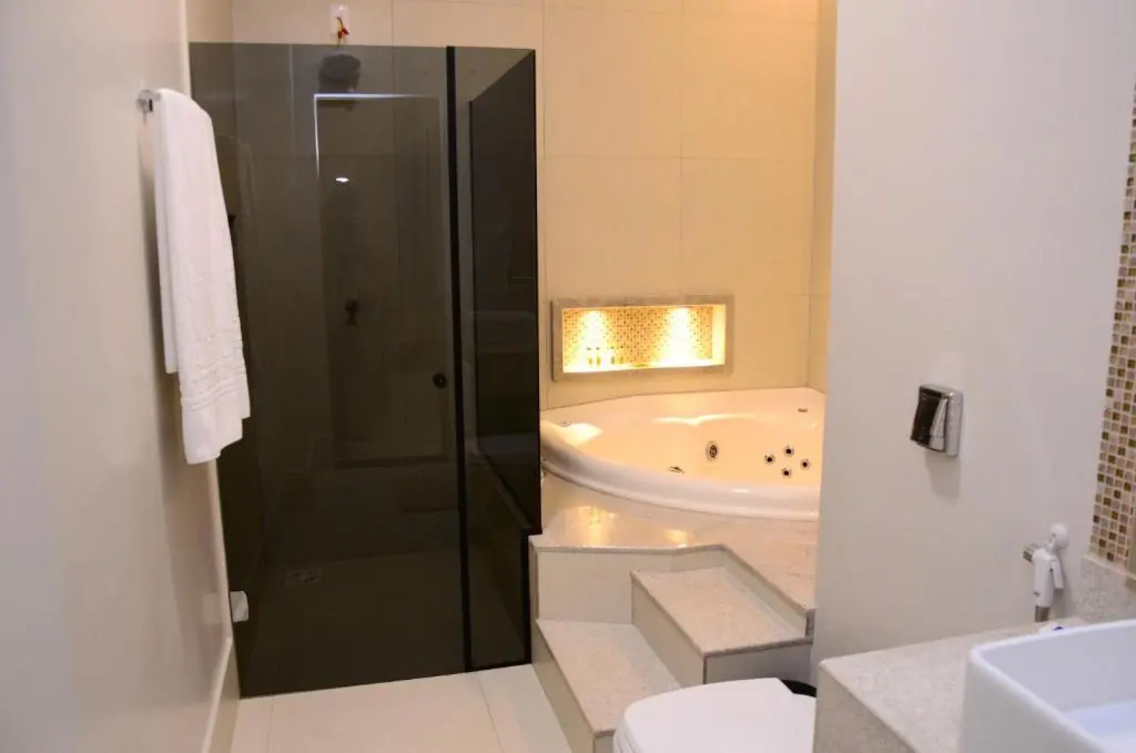 Valeriu's Palace Hotel